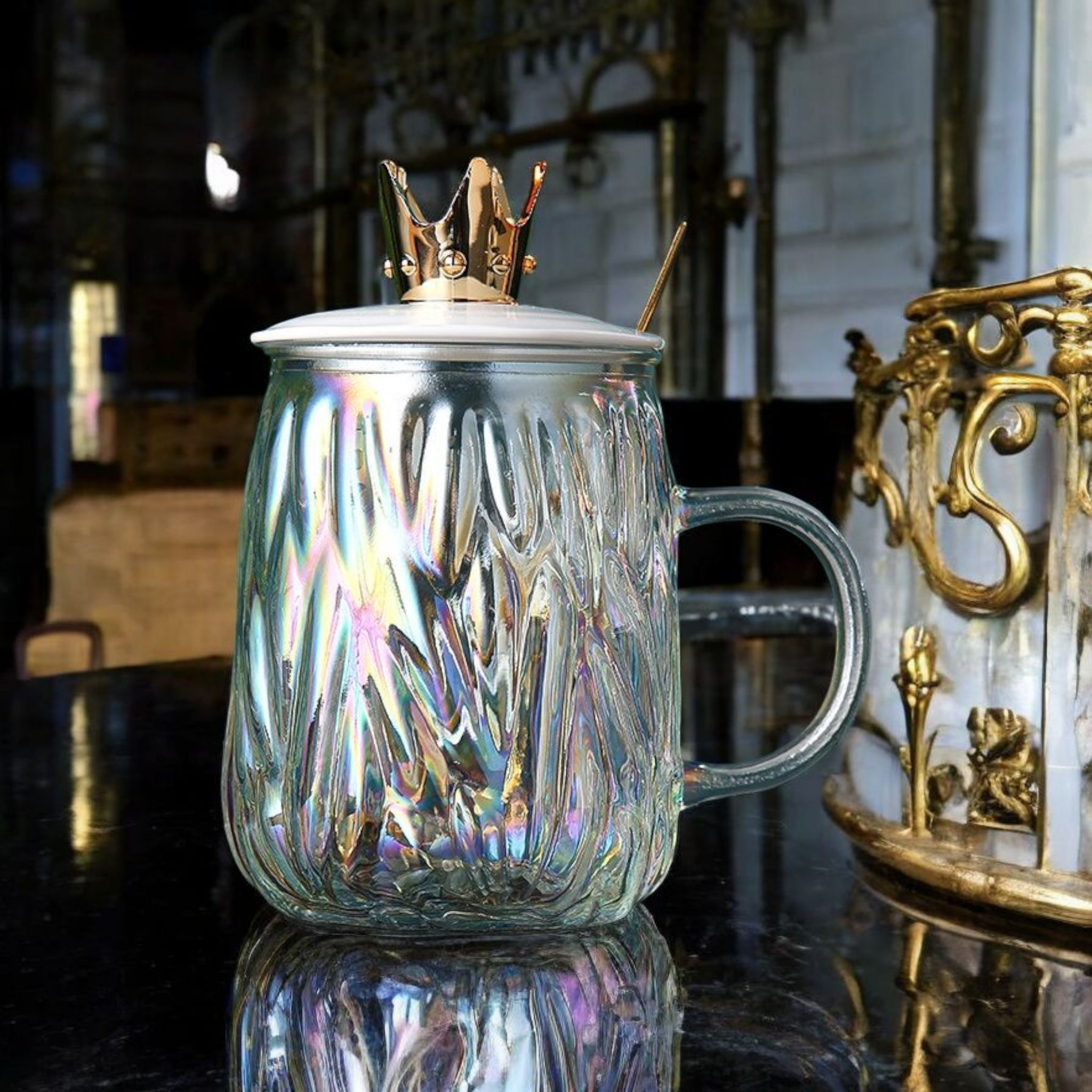 Borosilicate Glass Drinking Mug with Crown Lid & Spoon 450ml