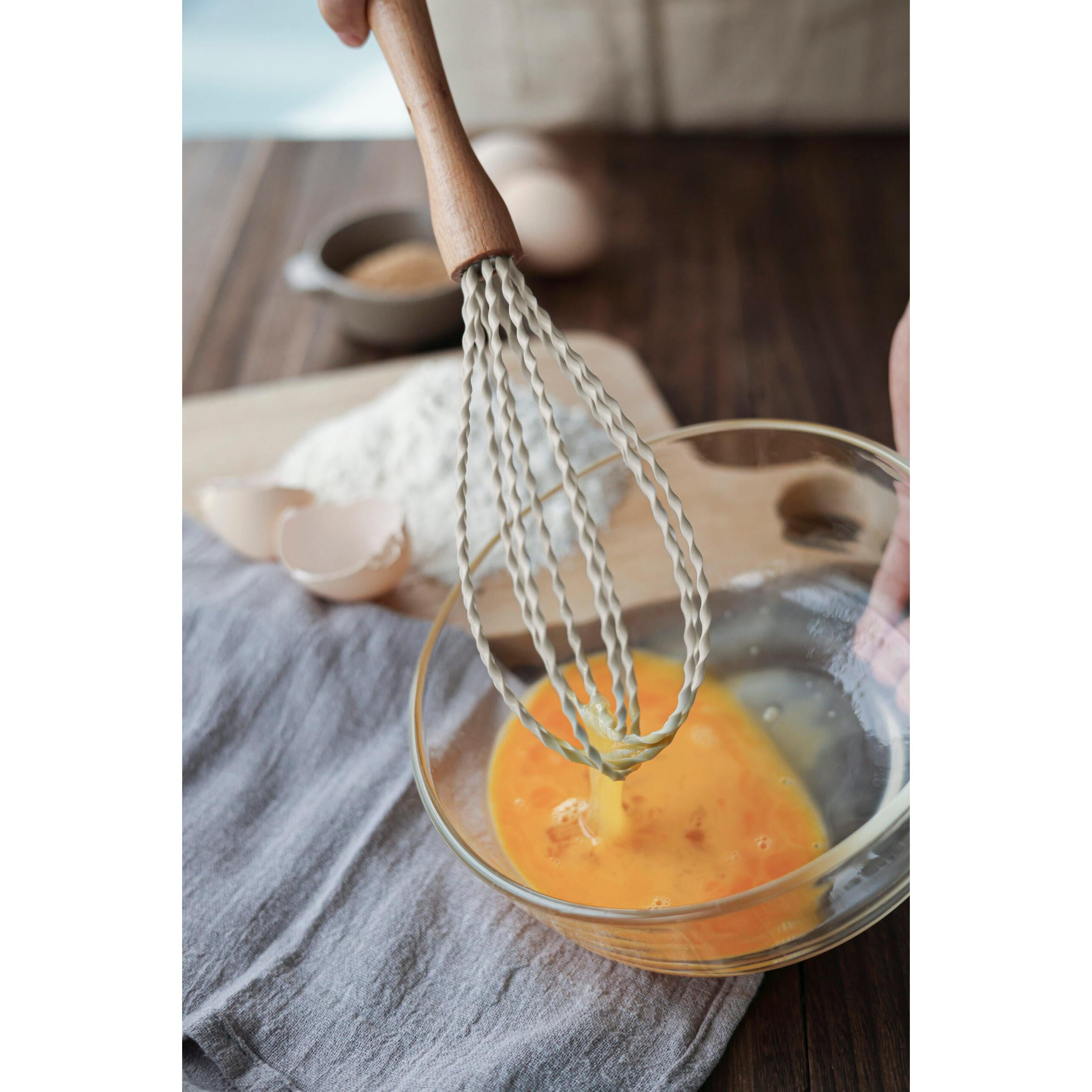 Kitchen Inspire Large Beechwood Whisk