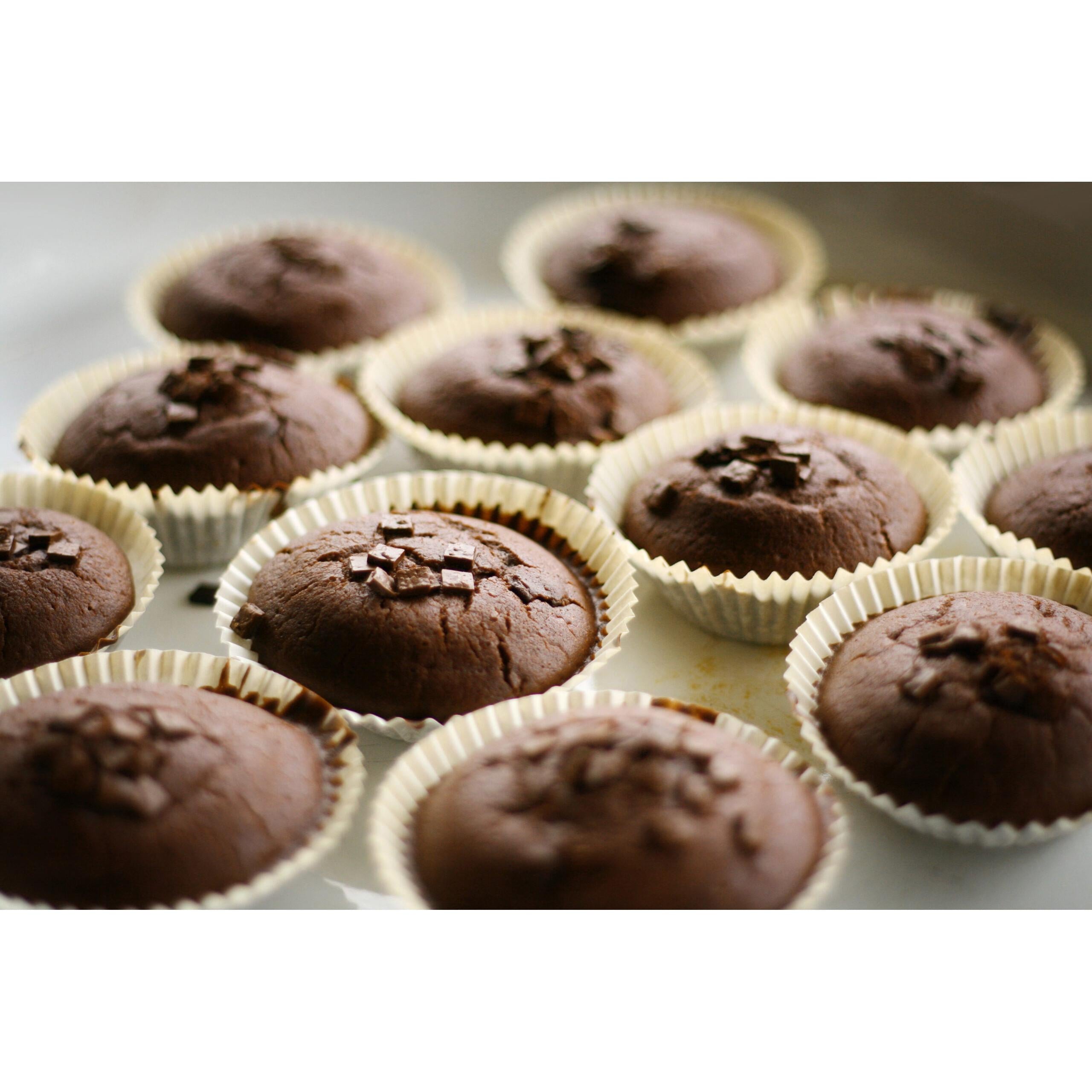 Kitchen Inspire Greaseproof Muffin Cupcake Cups 96