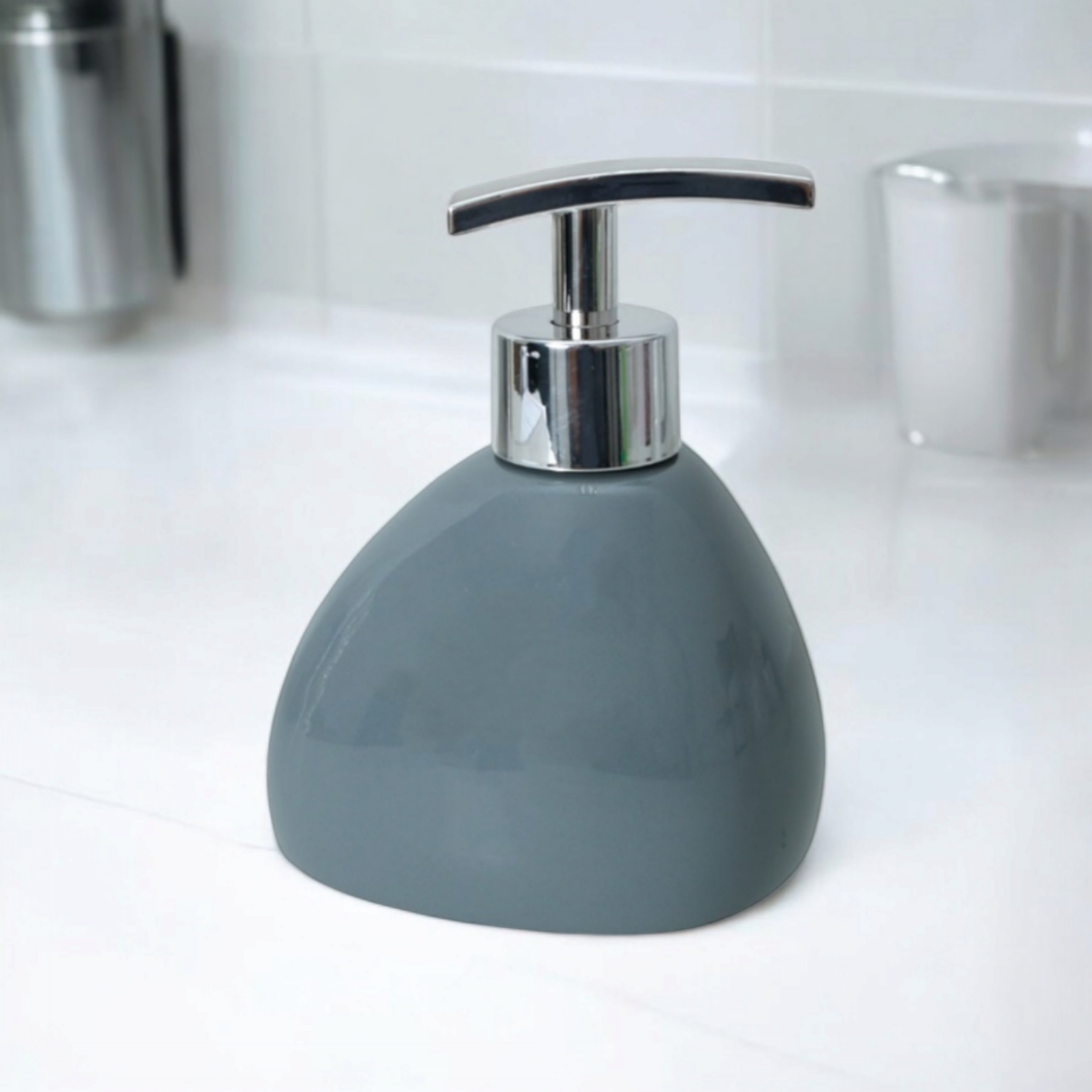 SG Secret De Gourmet Silk Soap Dispenser Stoneware Ceramic Grey 10.5x8.2x12.6 cm