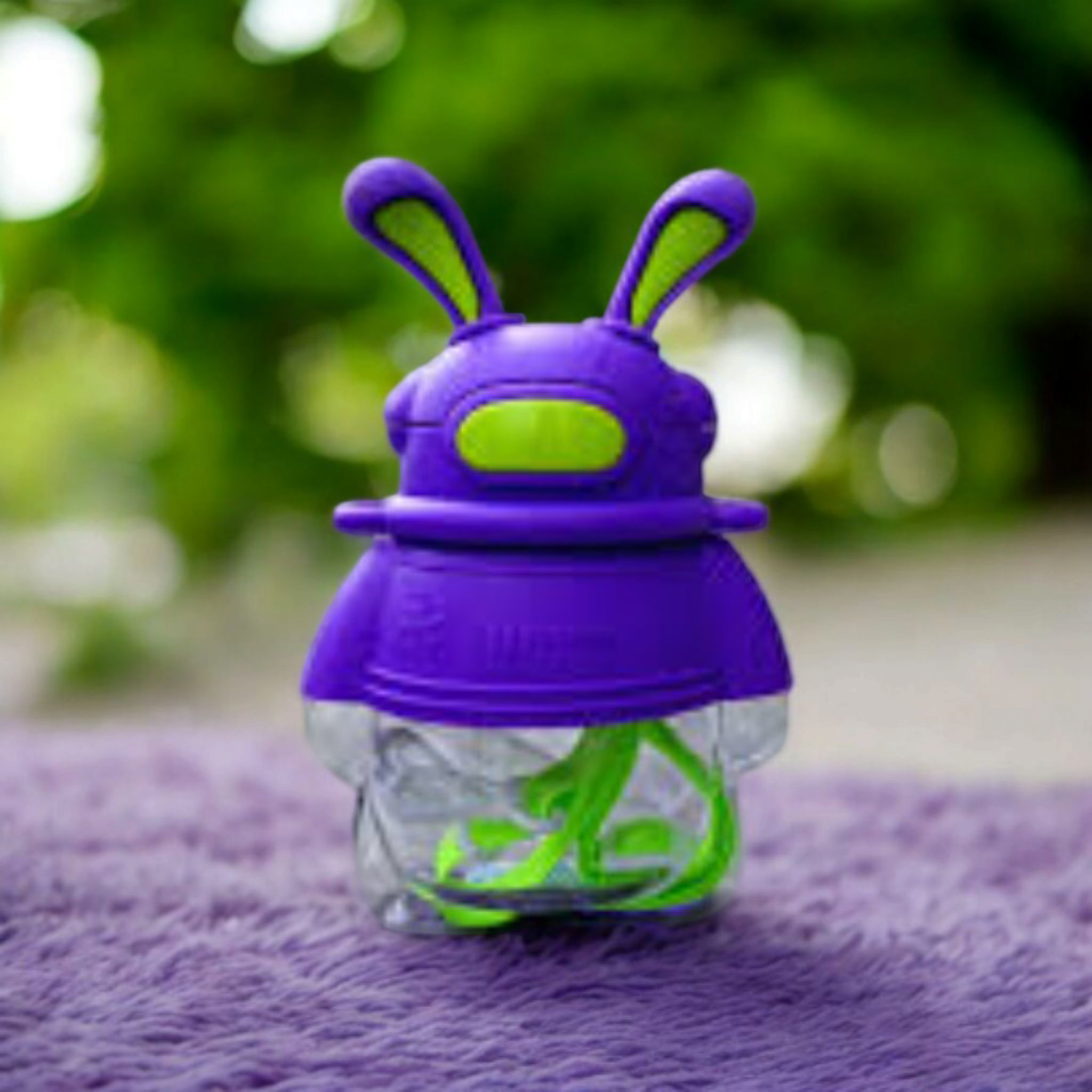 750ml Space Rabbit Cartoon Sports Water Bottle with Anti Drop Straw