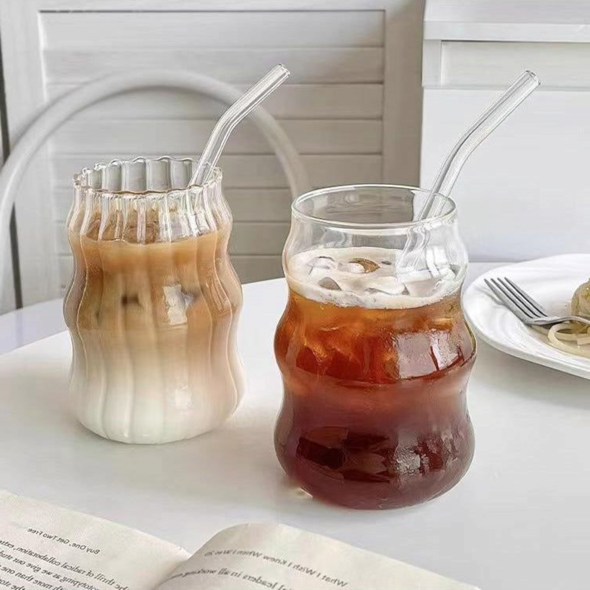 Glass Drinking Wavy Cup Ribbed with Bamboo Lid & Glass Curved Straw 500ml 7x15cm