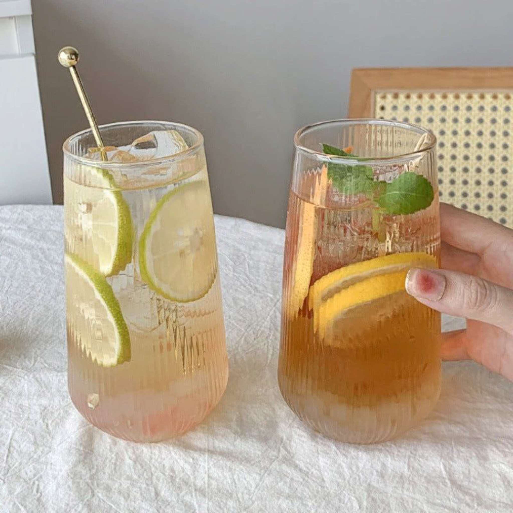 Glass Drinking Vertical Ribbed Cup 550ml with Bamboo Lid & Clear Curve Straw 15.5x7cm