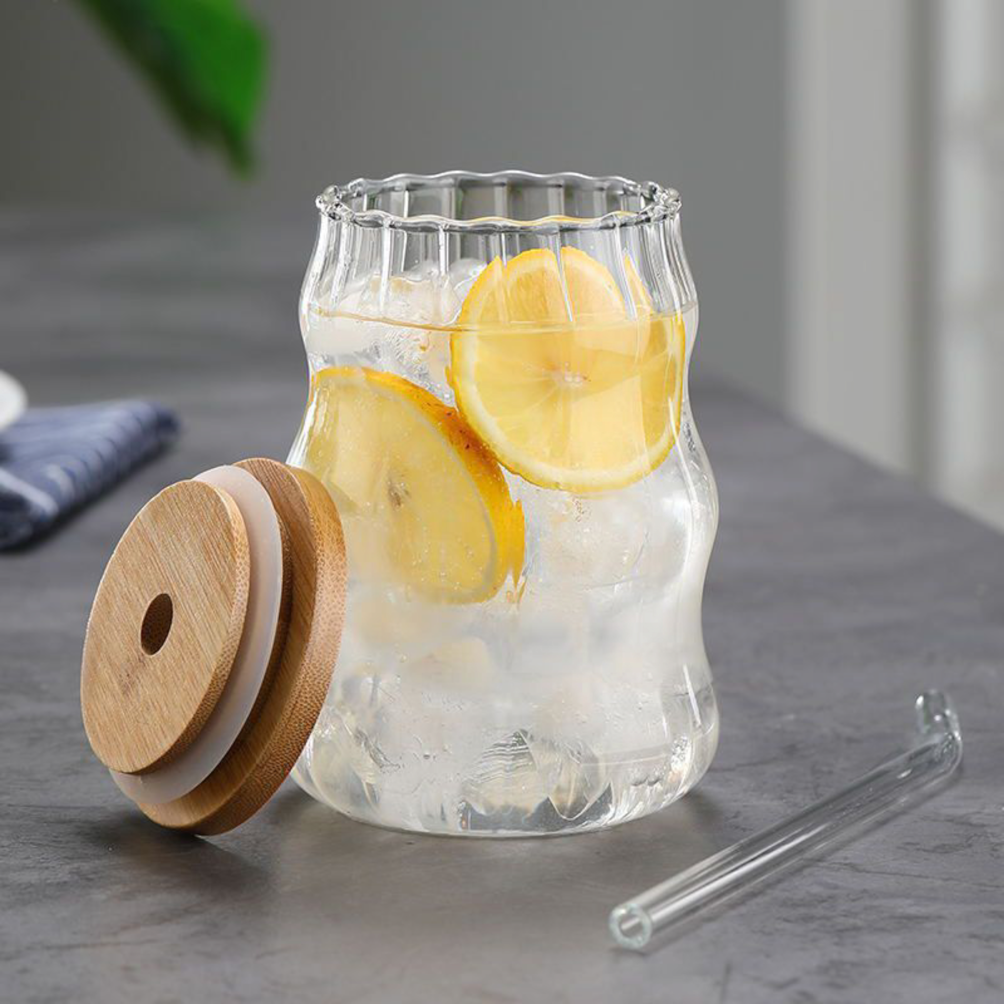 Glass Drinking Wavy Cup Ribbed with Bamboo Lid & Glass Curved Straw 500ml 7x15cm