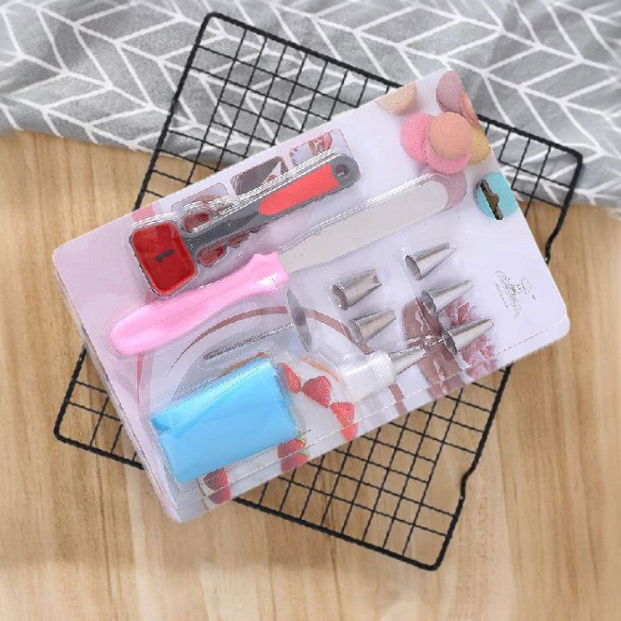 Cake Decorating Set with Measuring Spoon 10pcs