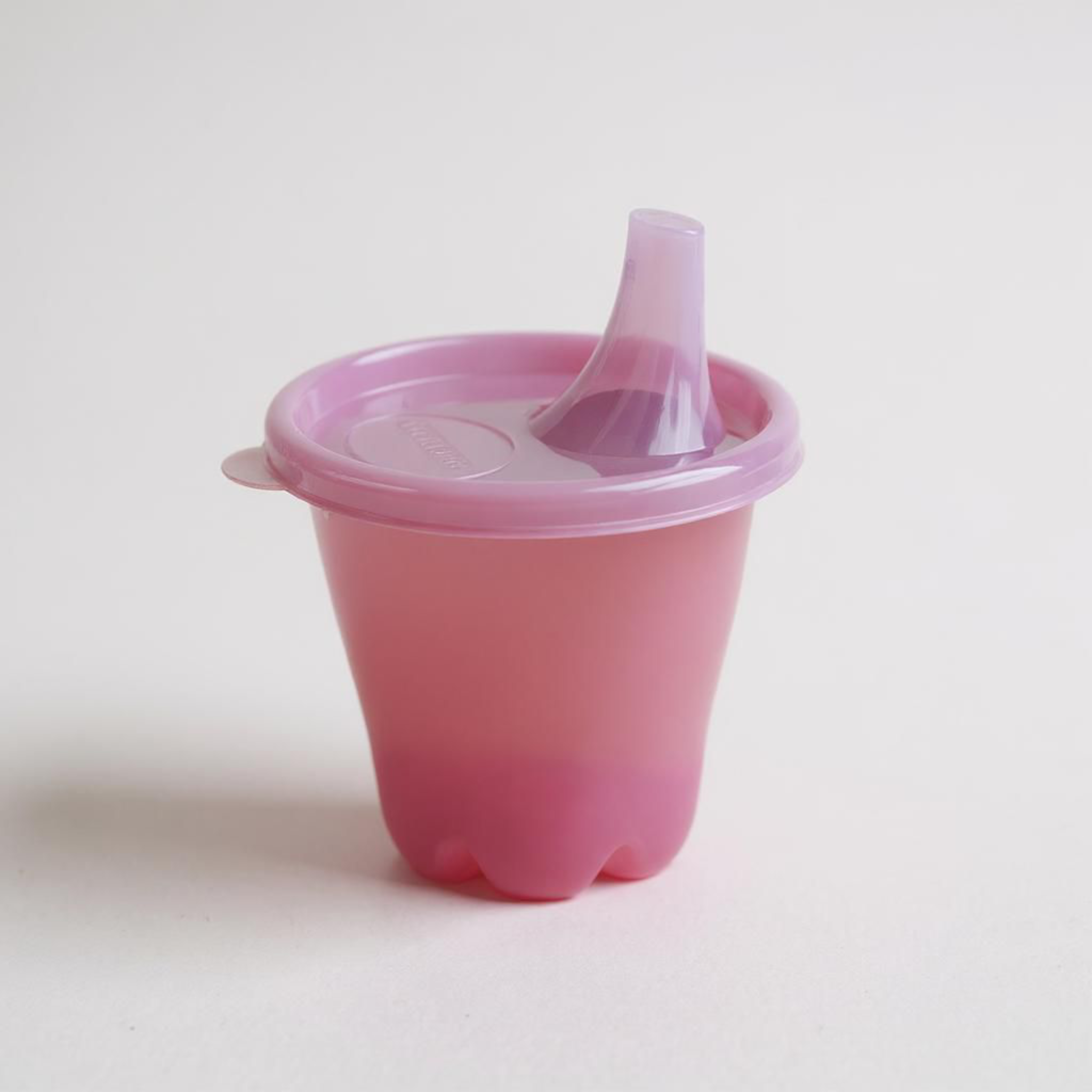 Baby Sipper Cup Plastic- Wave Bottom 200ml