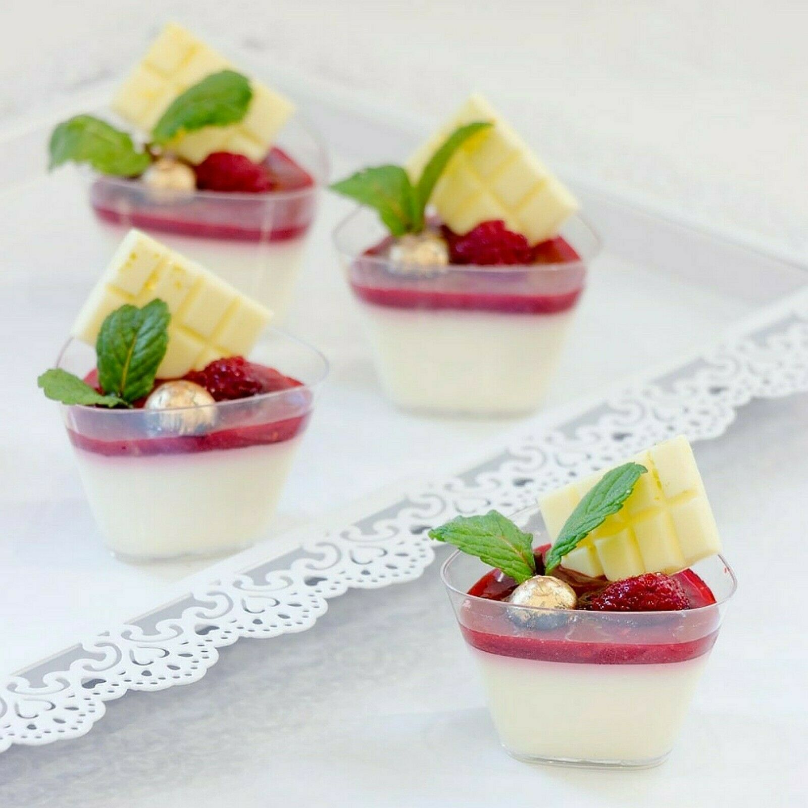 Acrylic Mini Dessert Cup with Lid 25pack