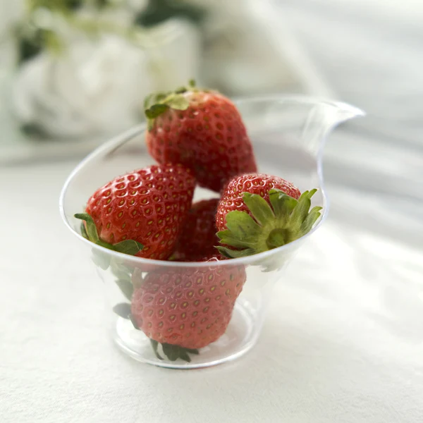 Acrylic Plastic Twisted Triangle Mini Dessert Cup Disposable 20pack