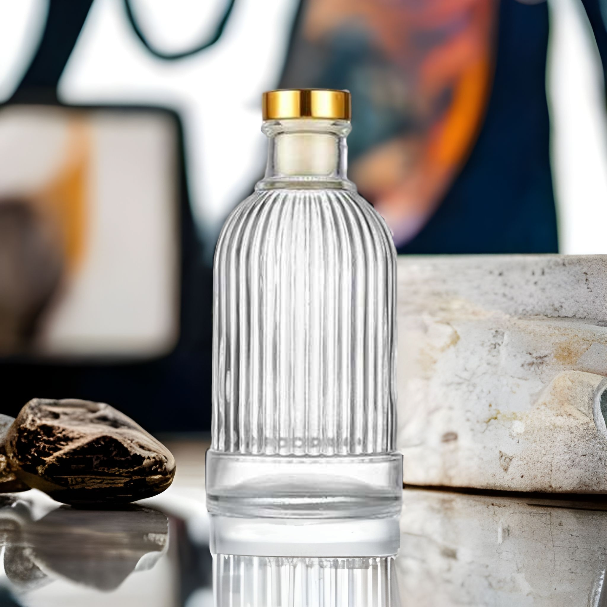 Regent 200ml Glass Perfume Bottle with Glass Rose Gold Plastic Stopper 10779