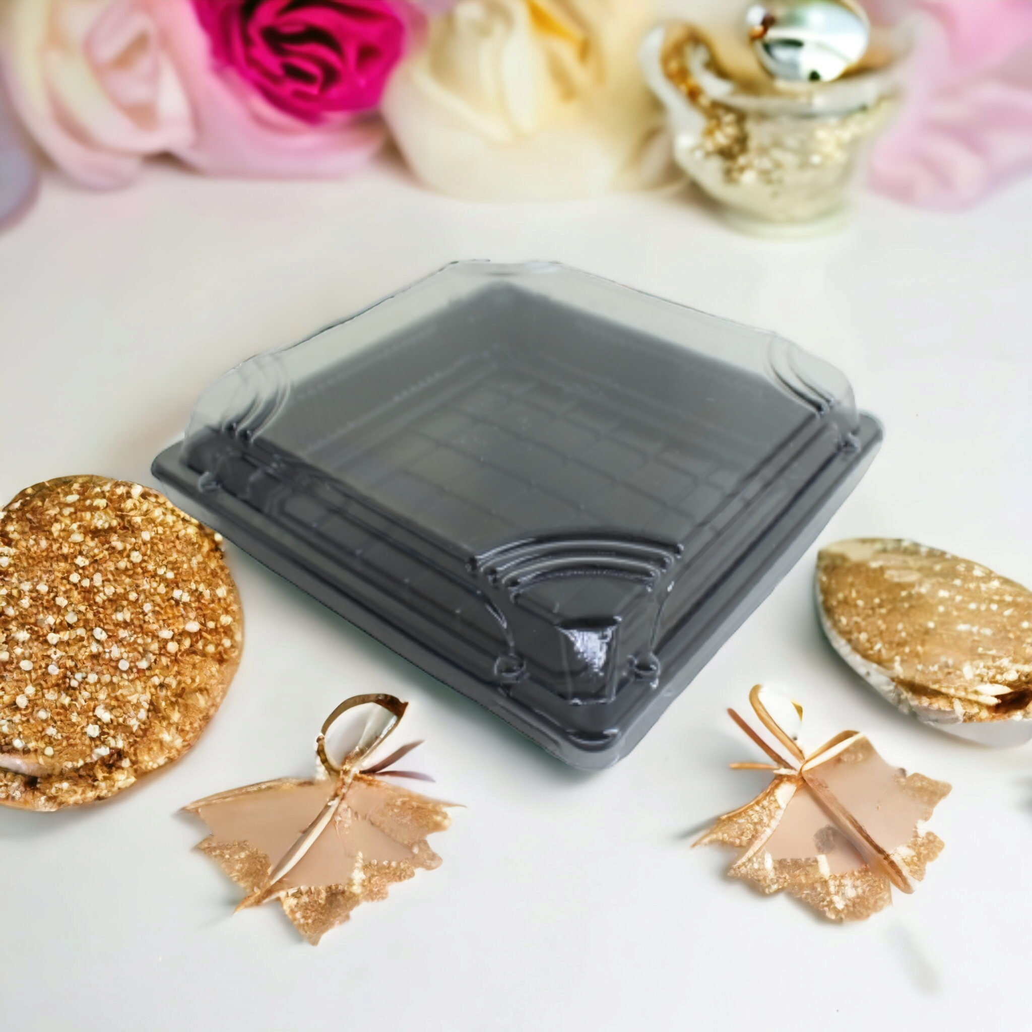 Disposable Serving To Go Plastic Tray Black with Clear Lid Square XPP636