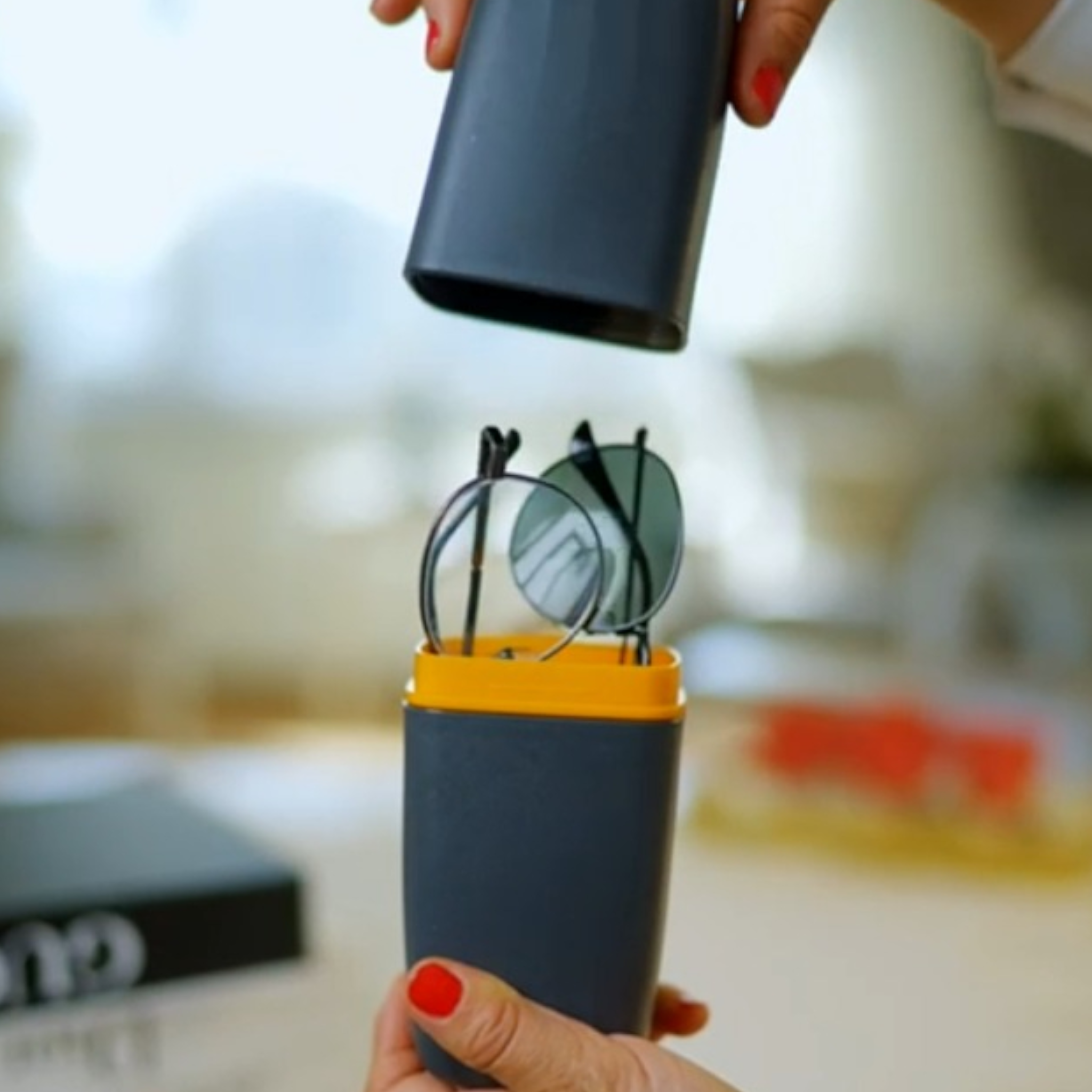 Modern Cosmetic Travel Case Holder Organizer Box Plastic