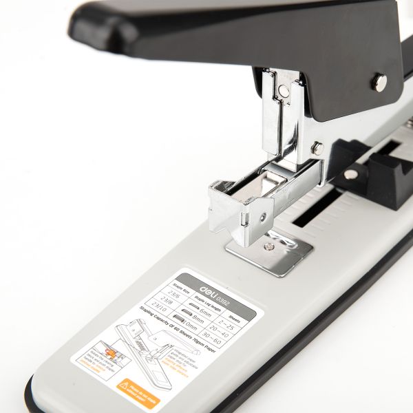 Deli Stapler 50-Sheet Heavy Duty