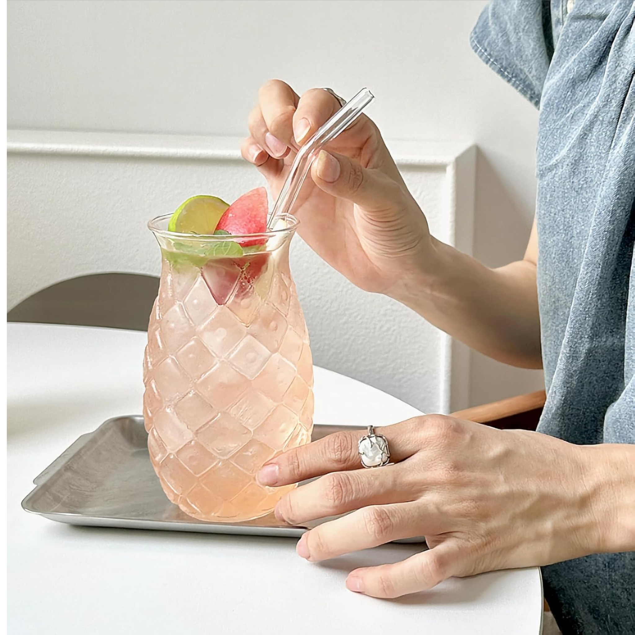 Pineapple Shaped Borosilicate Glass Drinking Cup with Straw 14.8x7.4cm