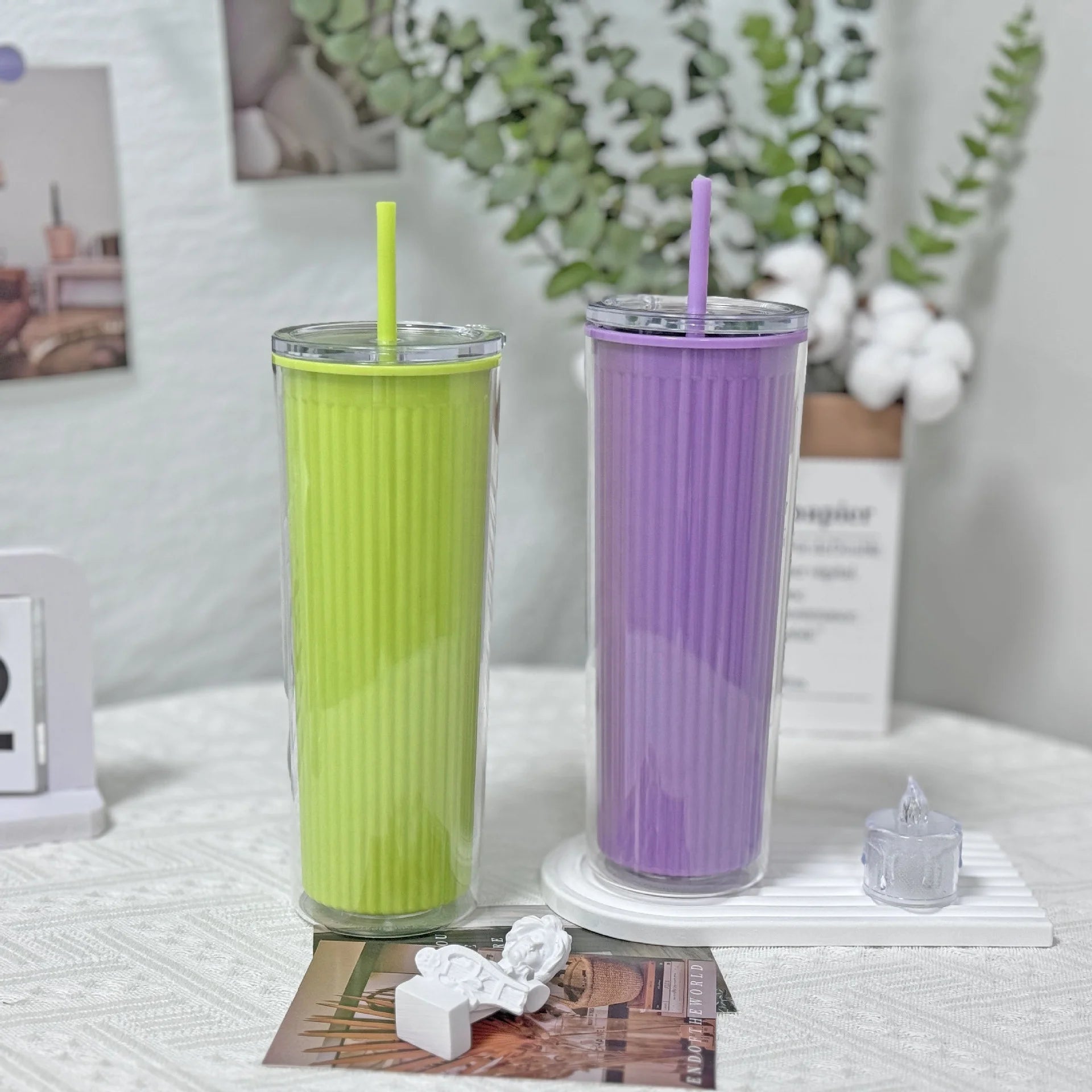 720ml Acrylic Drinking Tumbler Bottle with Lid & Straw 23x9cm