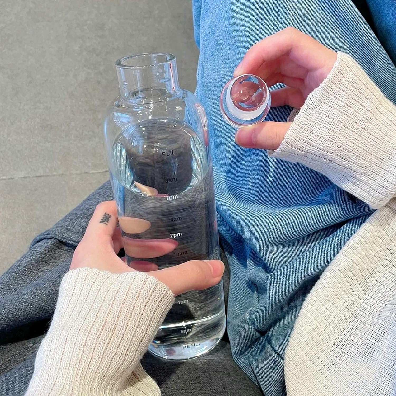 Elegant Time-Scale Sports Water Bottle Borosilicate Glass 550ml - Leak Proof 23x6.5cm