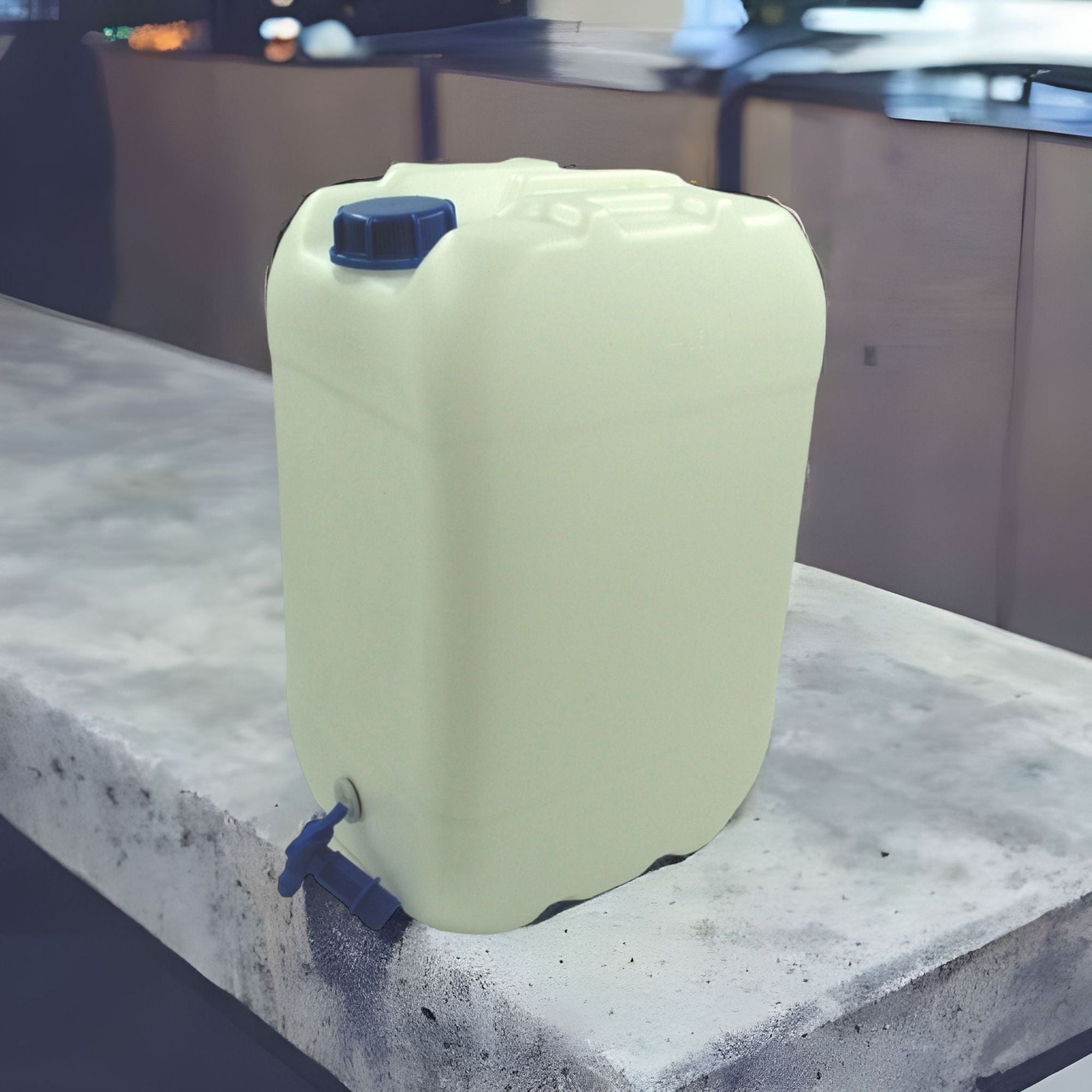 25L Plastic Jerry Can with tap & Blue Lid