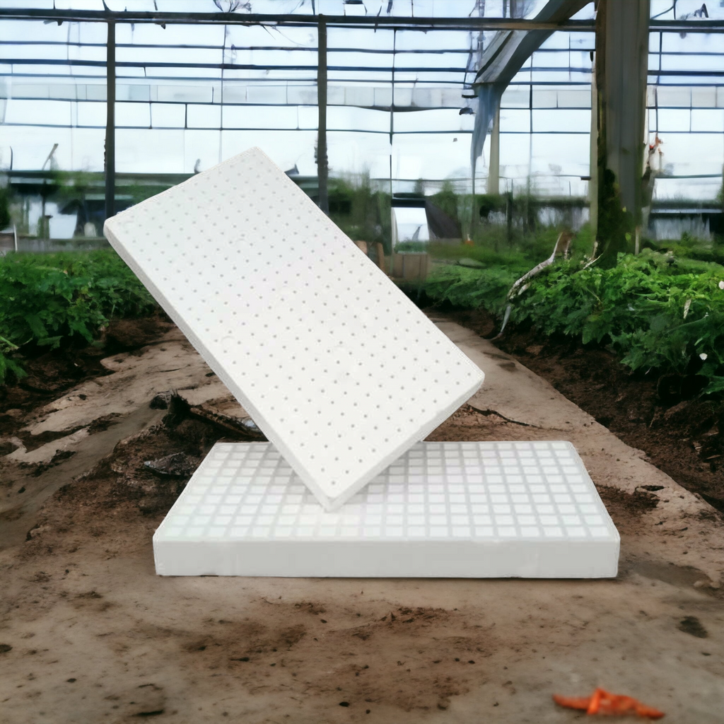 Seedling Trays Polystyrene 128 Square Cavity