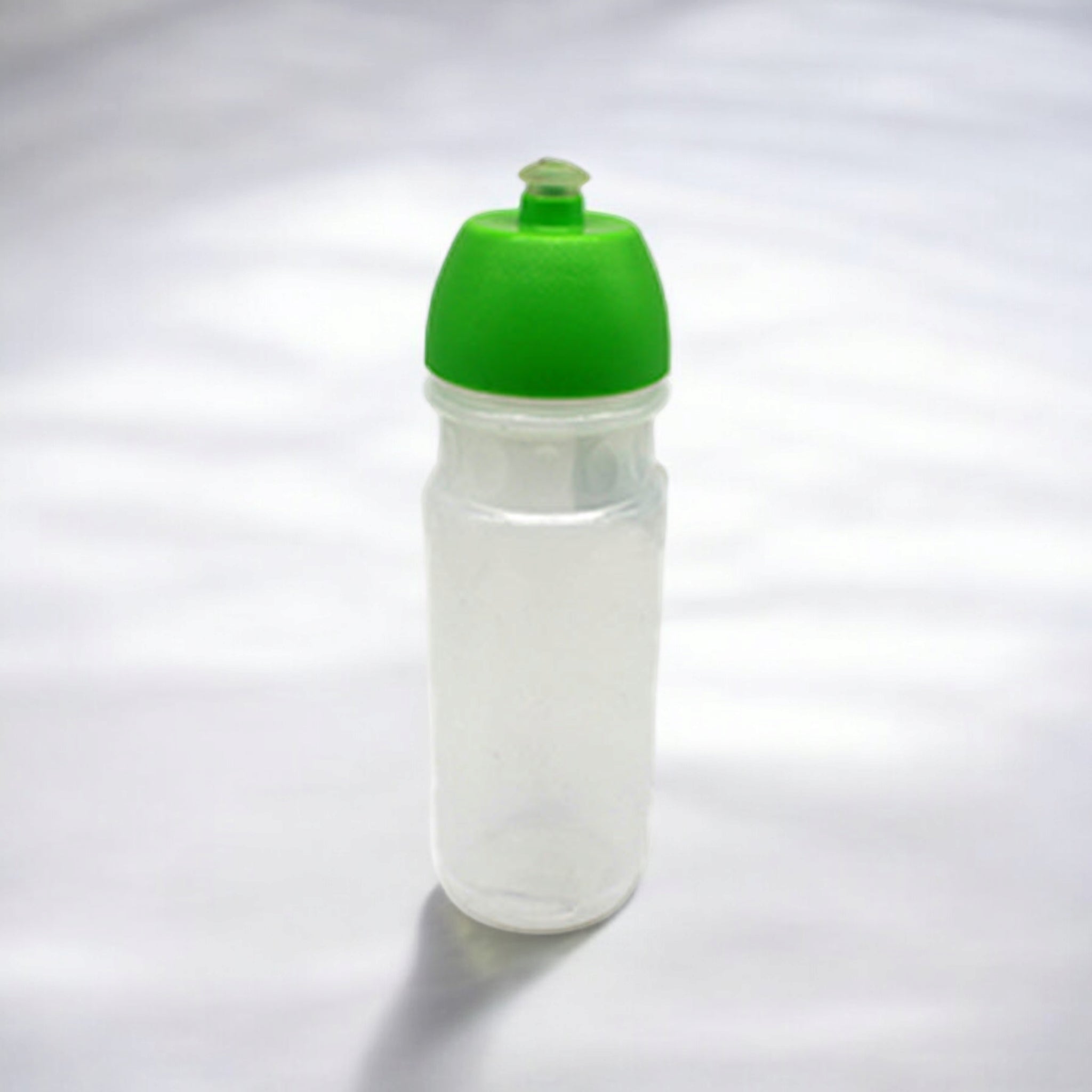 Sports Water Plastic Bottle 700ml Trans Sipstream Lid 12970