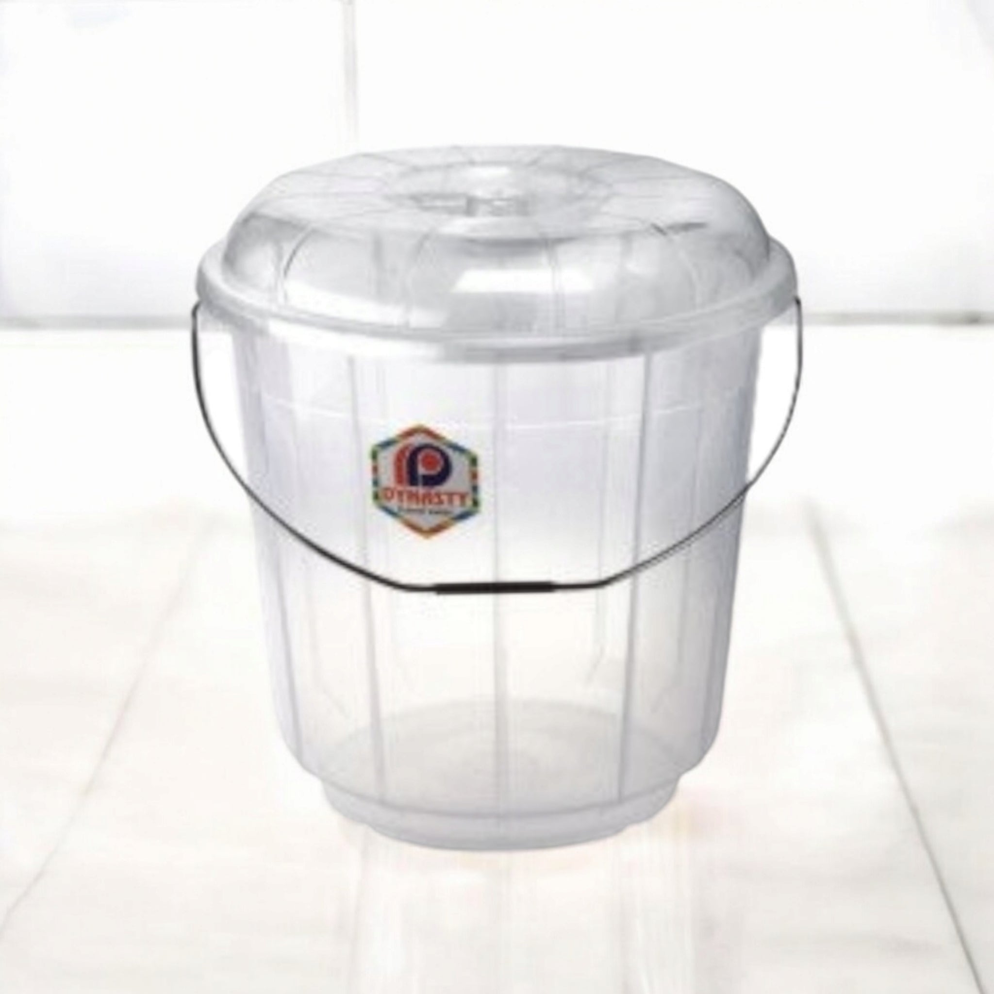 13L Frosty Plastic Bucket with Lid 0013W