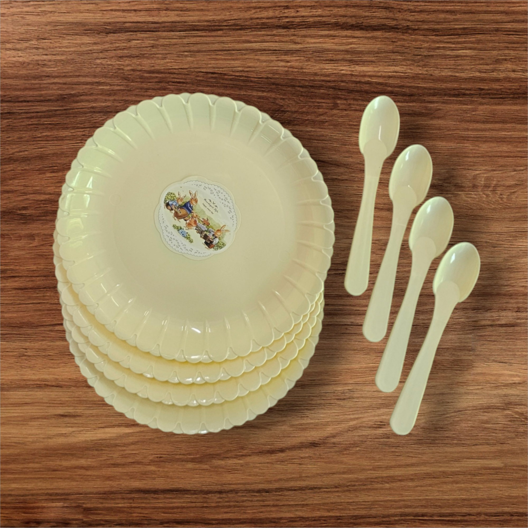 Le Chin Plastic Plates Spoon 4pc Set