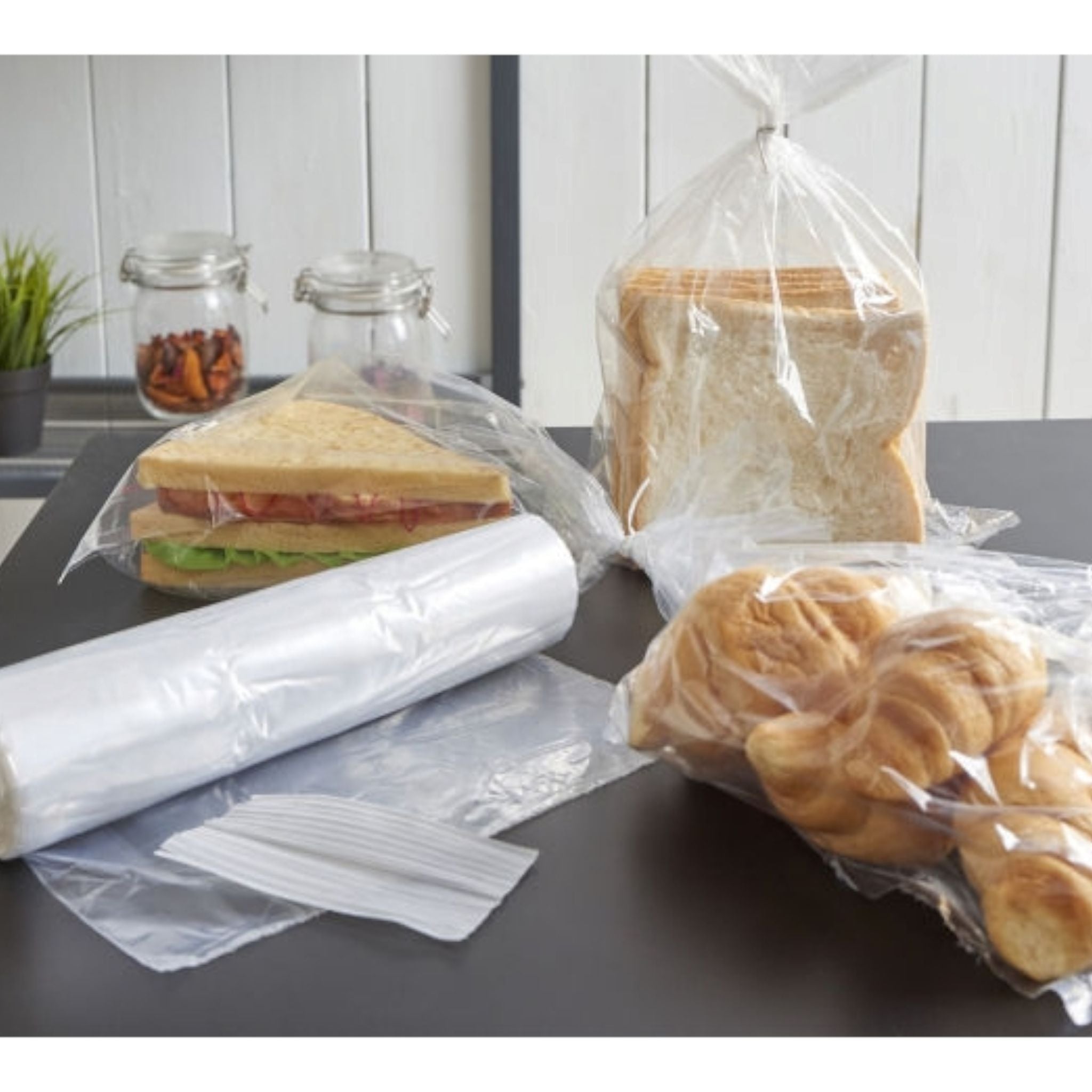 Plastic Bread Bags on Roll 20x30cmx7mic 500pack