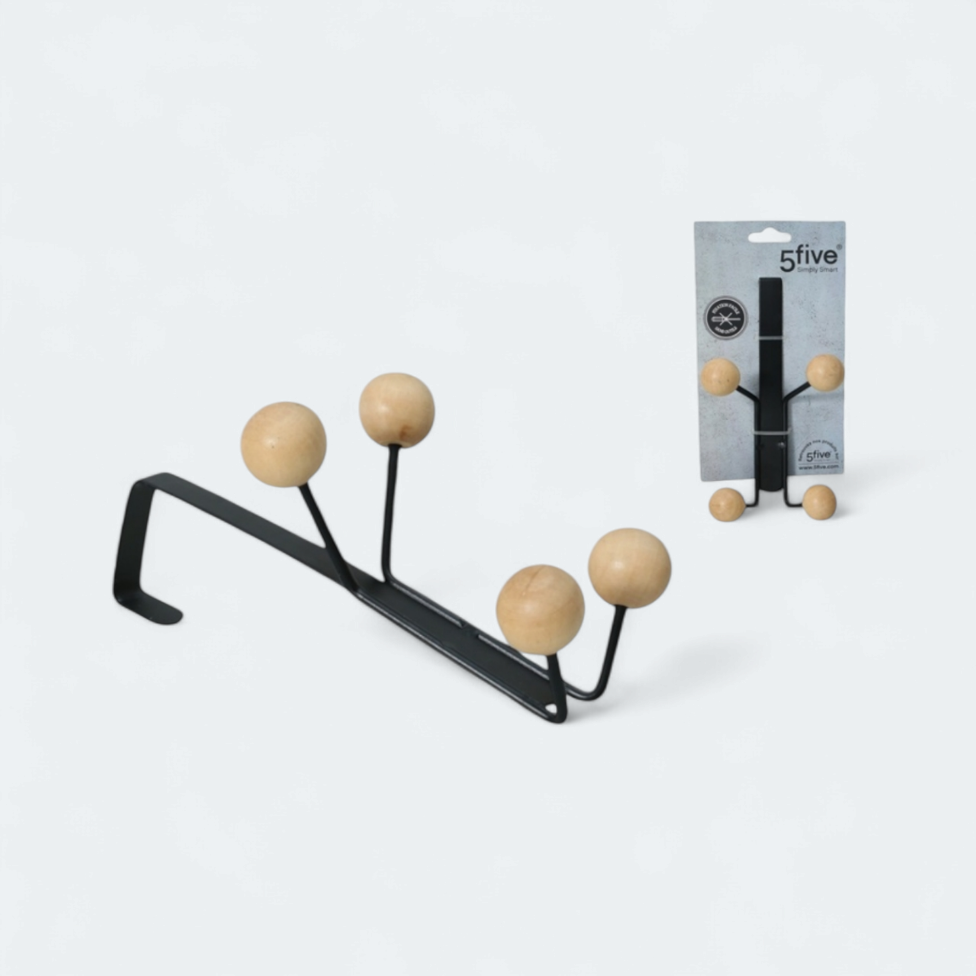 5five Door Hook with 4 Wooden Knobs