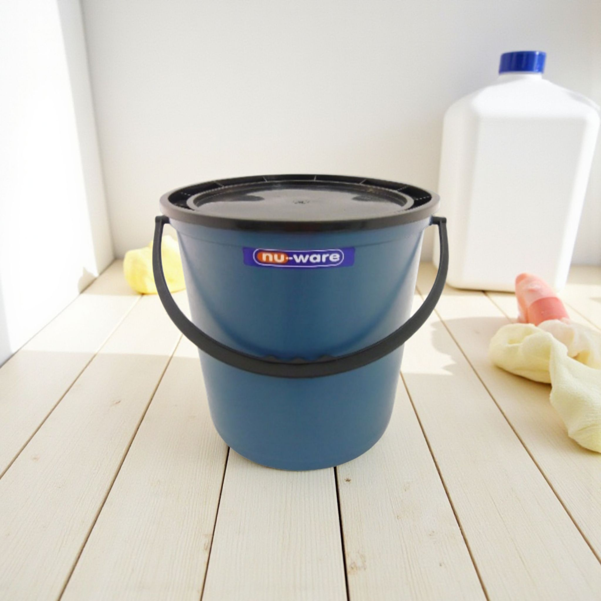 Nu Ware 22L Bucket Recycled with Airtight Lid & Handle