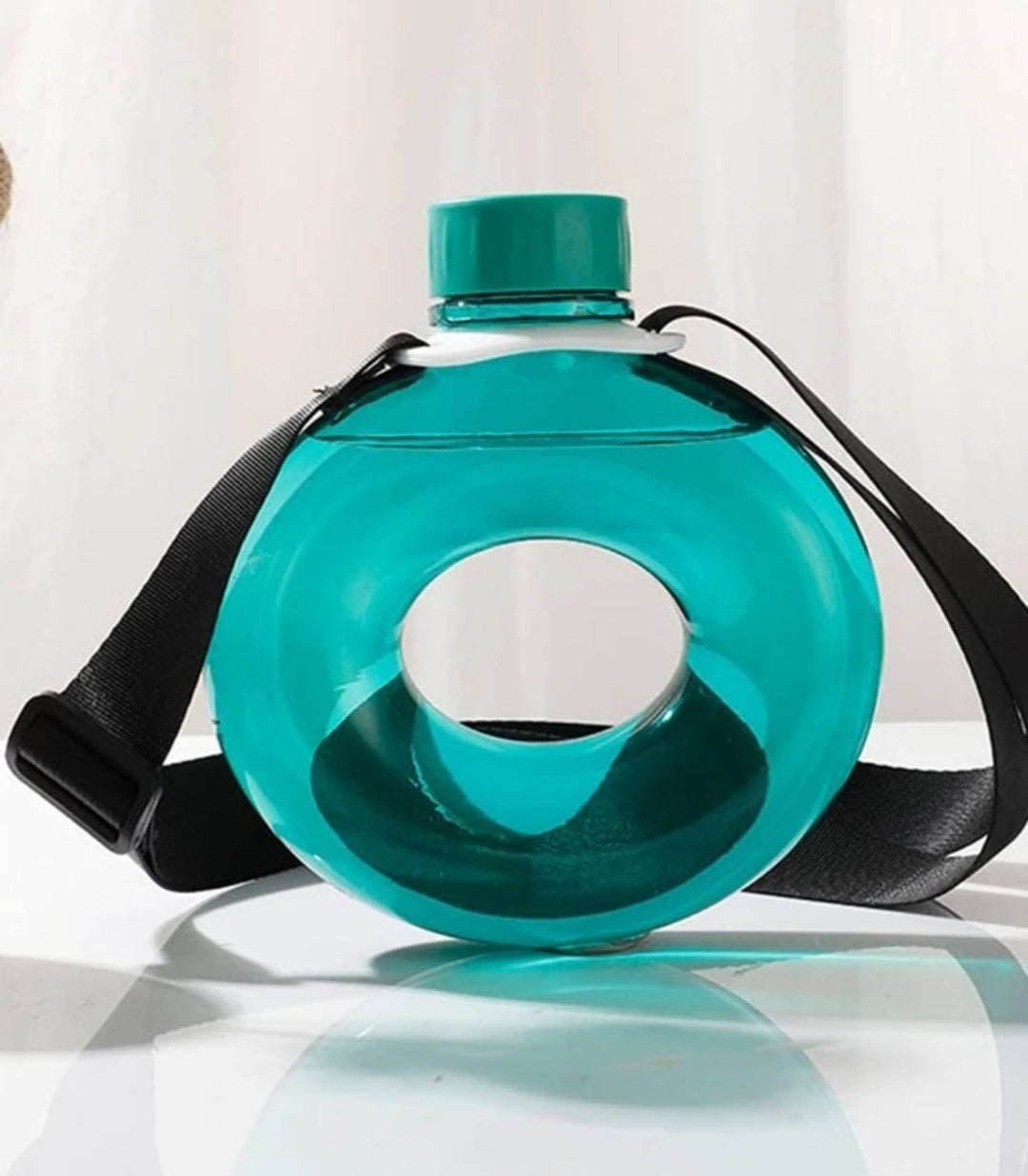 Sports Water Bottle Annular Donut Shaped O Ring 500ml Drop Resistant 17x16cm with Strap