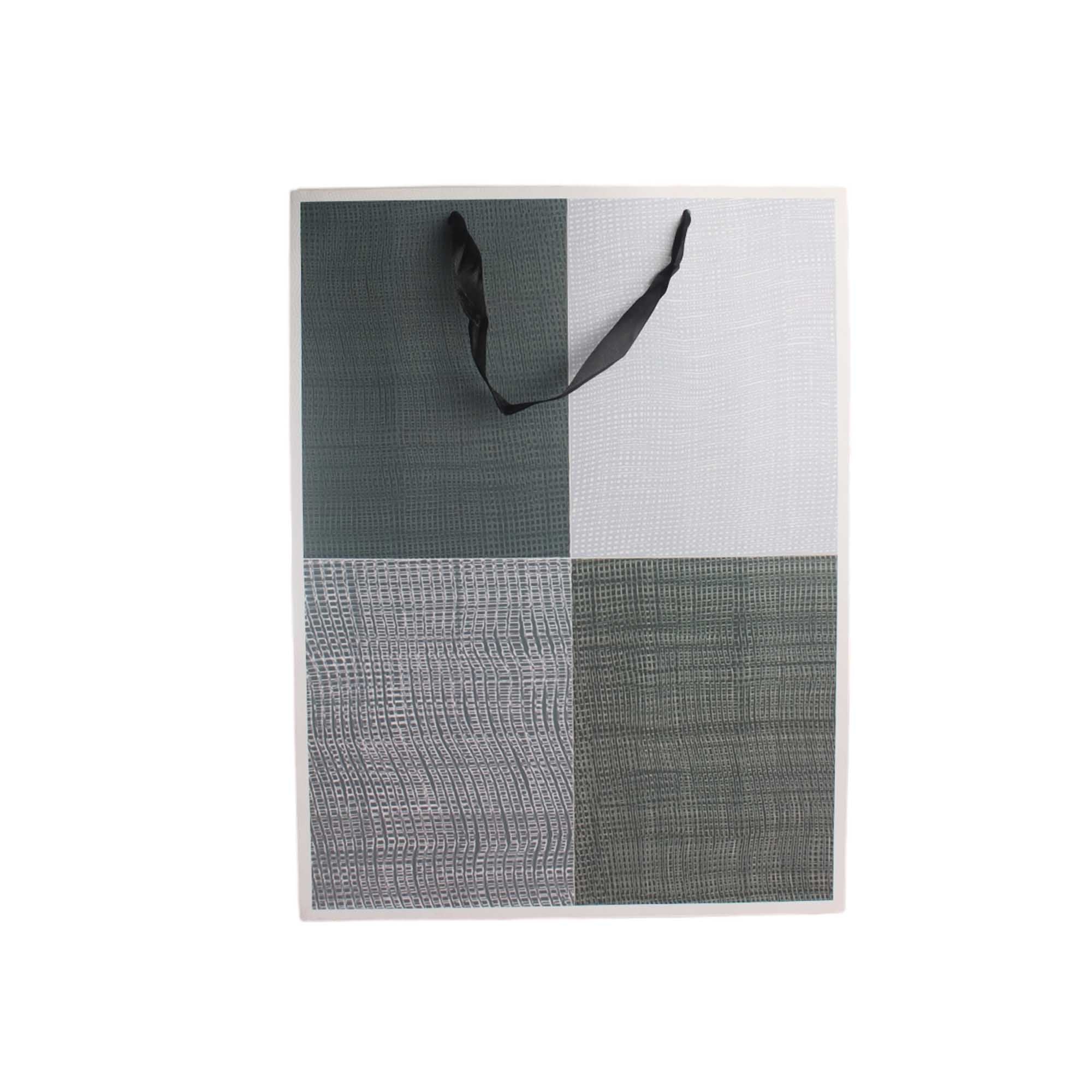 Gift Paper Bag Squares 26x32cm Meduim