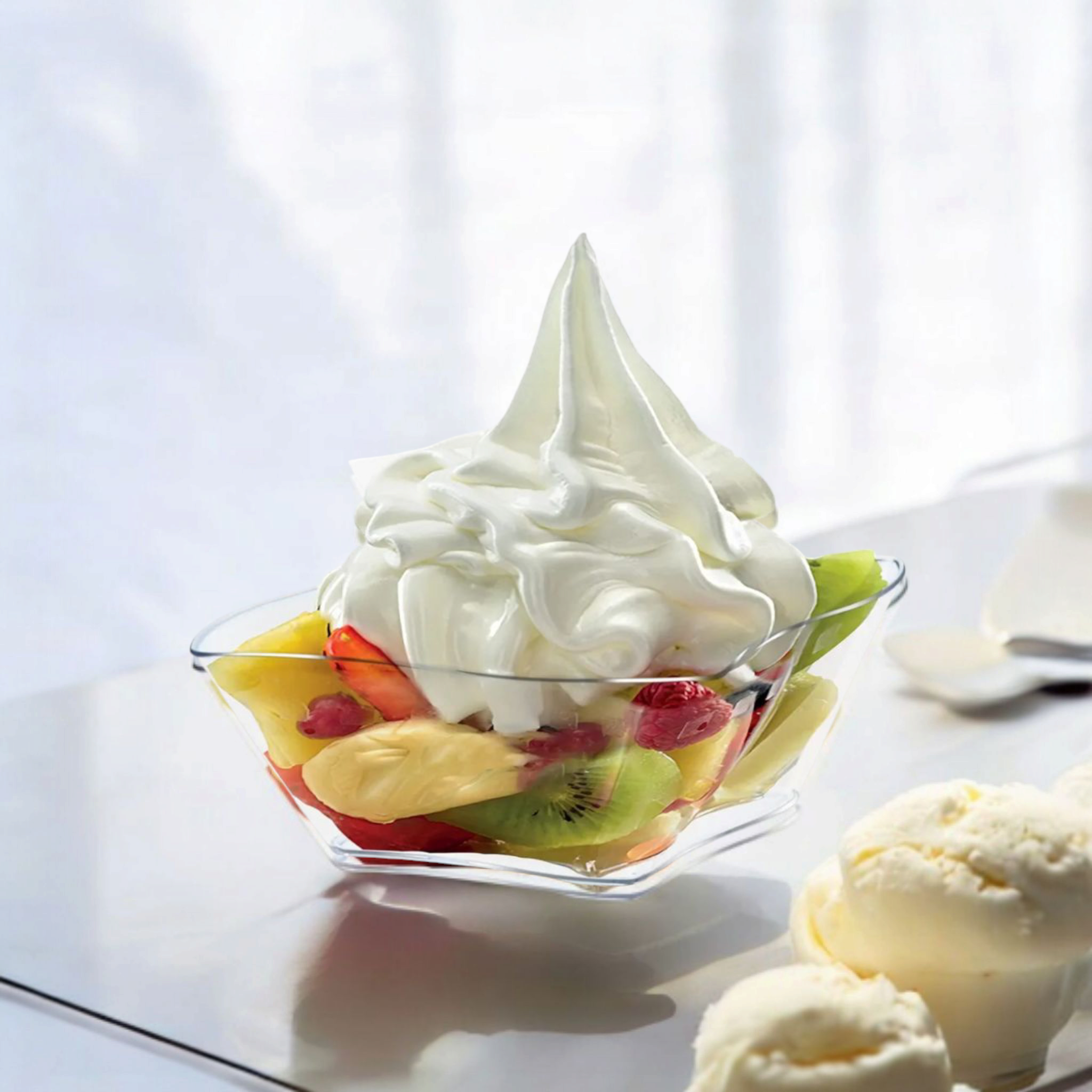 Acrylic Wavy Mini Reusable Dessert Plates 148ml 10pack 9x9x3.5cm